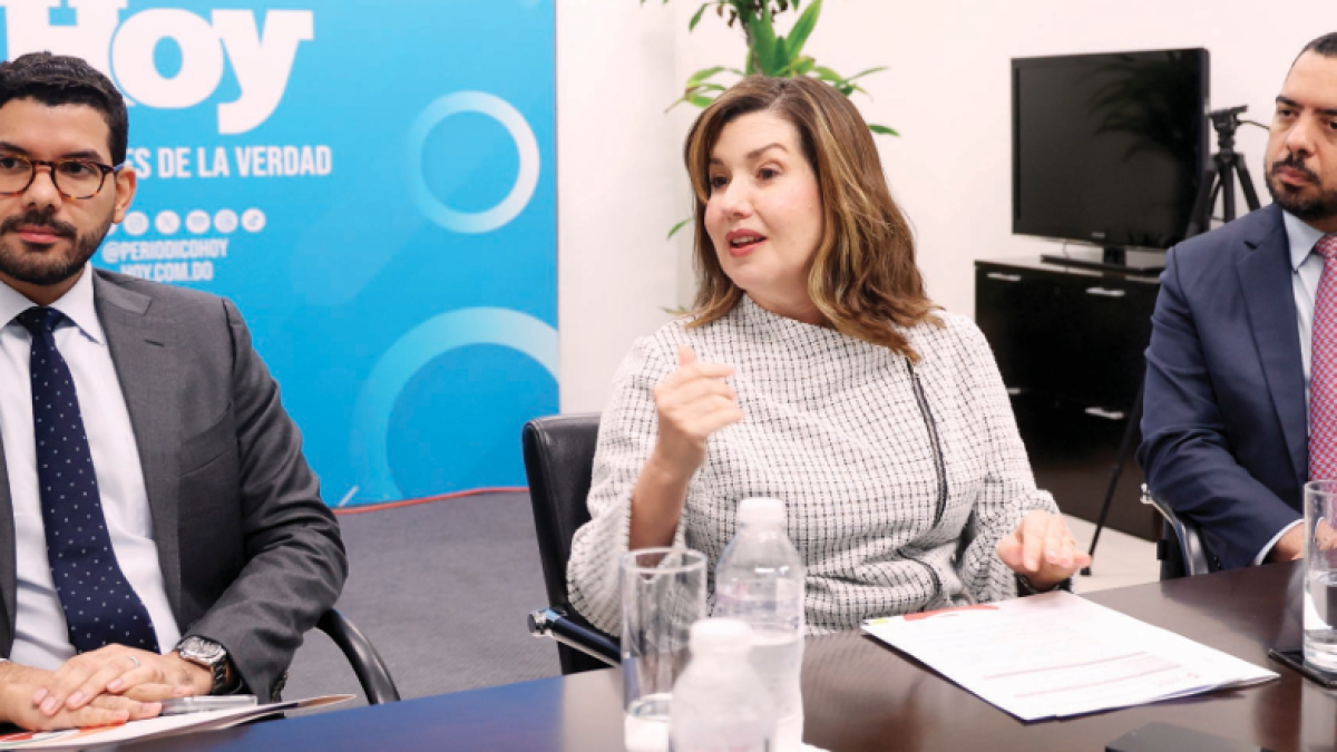 David Abreu, Lucile Houellemont, presidenta y Fantino Polanco. hoy/José de León