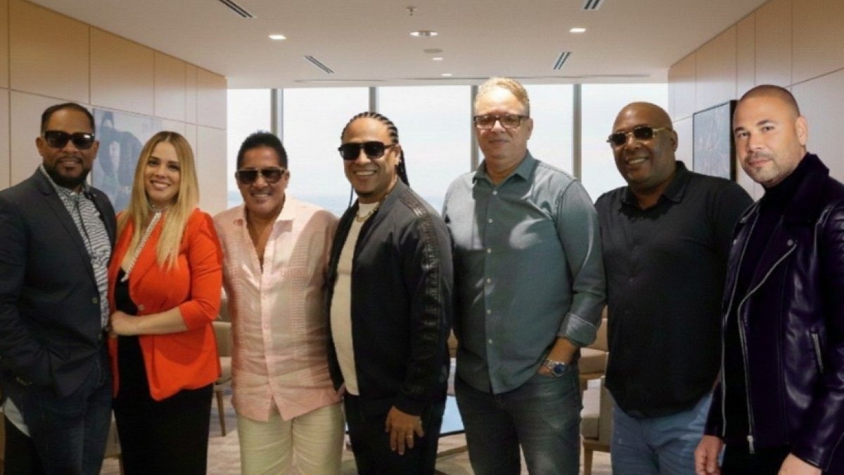 Pakolé, Cinthya Montero, Kinito Méndez, Krisspy, Mariano Lantigua, Nelson de la Olla y El Prodigio.