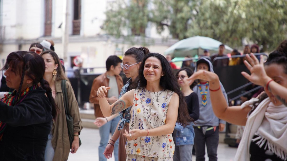 De acuerdo con el informe, Bogotá recibió 1.913.648 visitantes extranjeros durante el periodo analizado, lo que representó un crecimiento del 2,6 % frente a 2024.