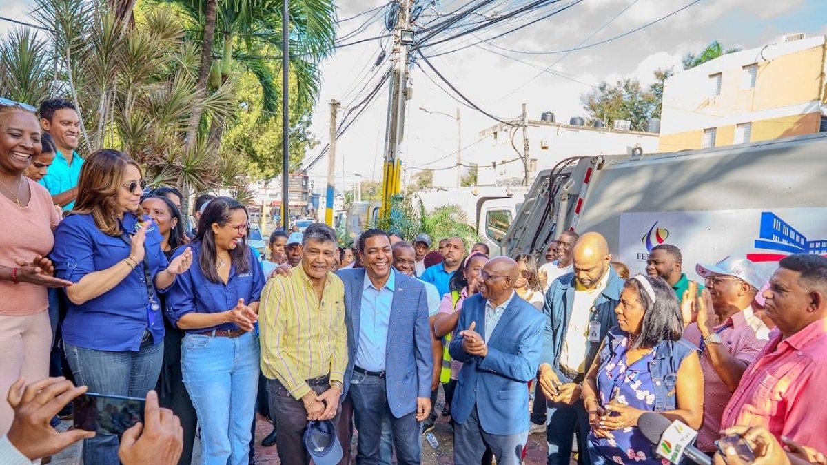 El alcalde de Santo Domingo Oeste, agradeció el apoyo de la Liga Municipal Dominicana y Fedomu al acudir con este operativo en la mañana de hoy