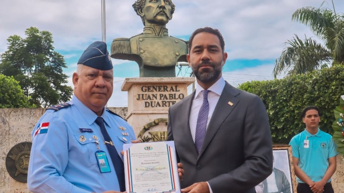 Digev reconoce a Persio Sully Maldonado por valiosos aportes al fortalecimiento de la sociedad dominicana