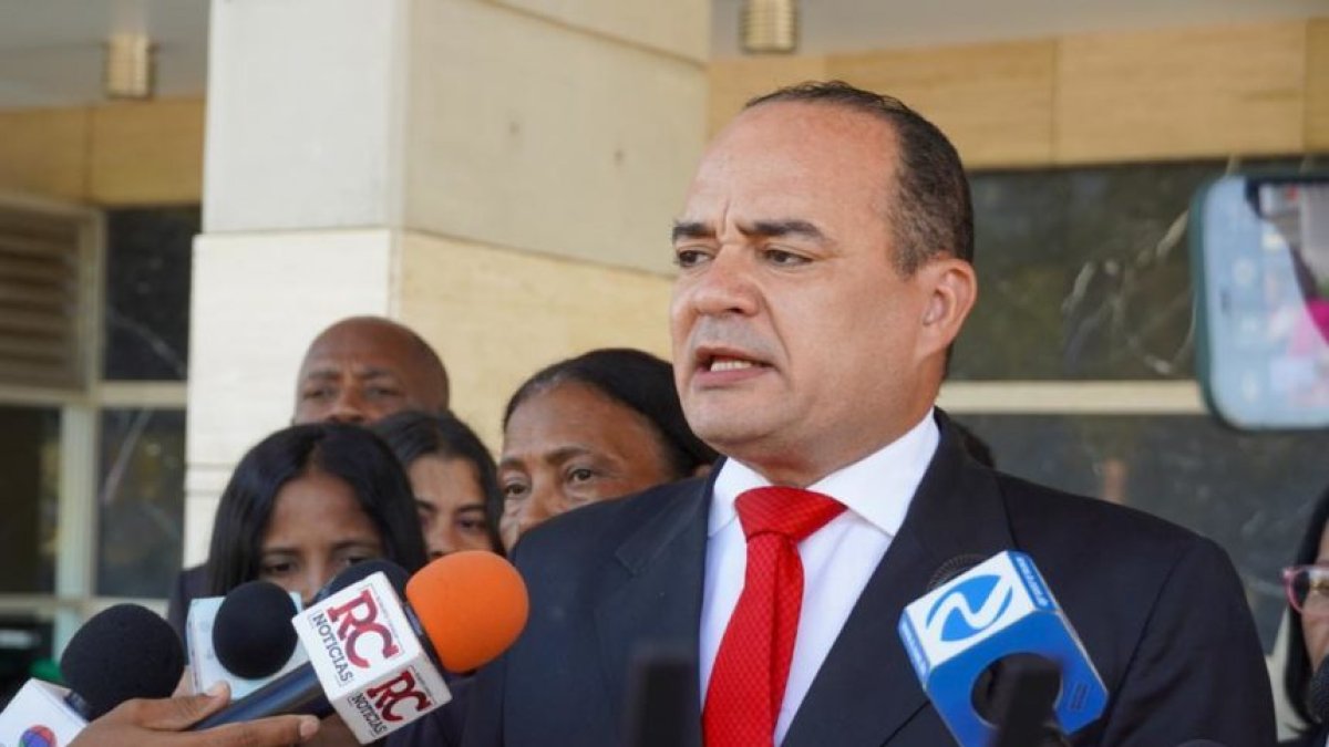 Denuncian suspensión de investigaciones en presunto desfalco en Senasa
