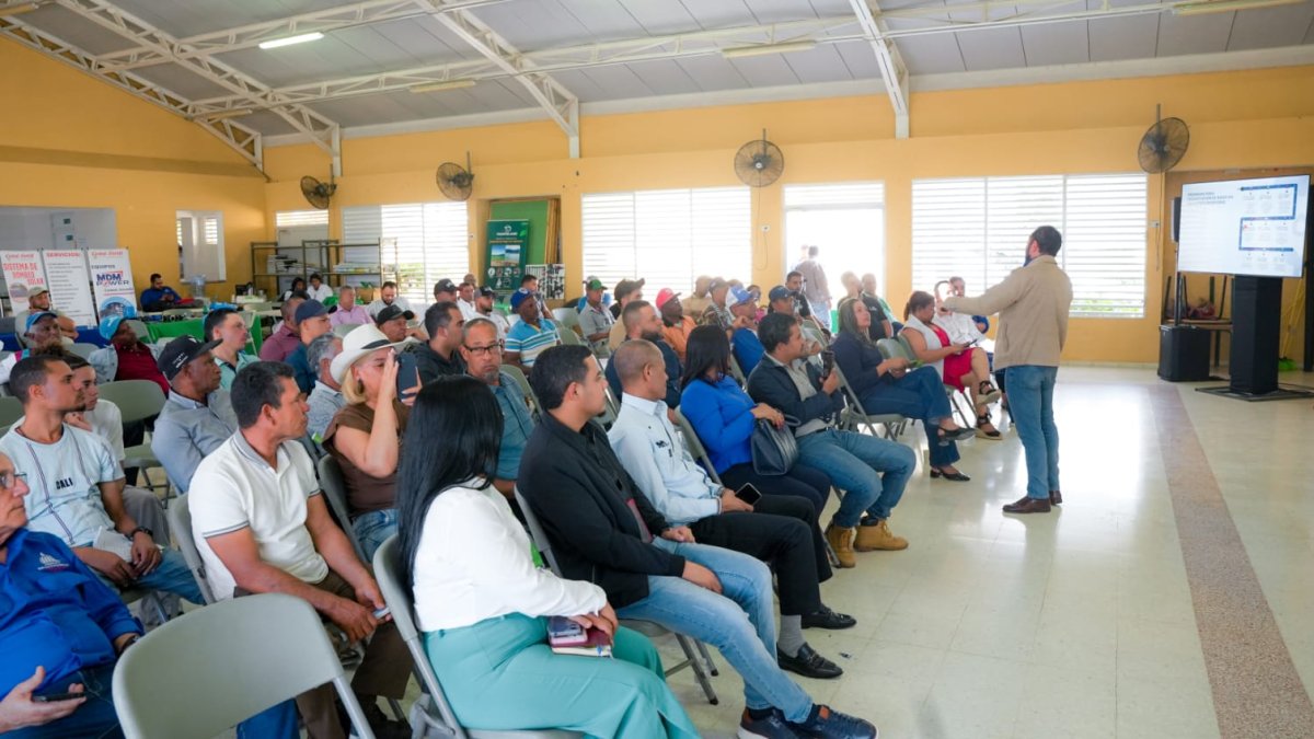 Productores de Azua y San Juan recibirán bonificación de hasta 50 % en sistemas de riego