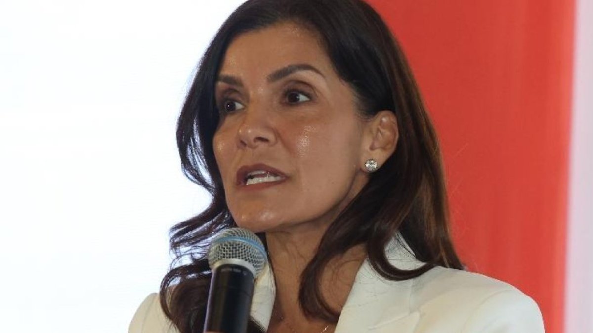 Leah Campos