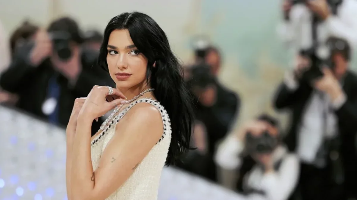 Samsung responde a demanda de Dua Lipa por uso no autorizado de su imagen en empaques de televisores
