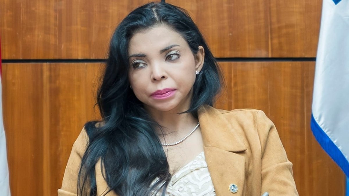 Procuradora expresa pesar por feminicidio
