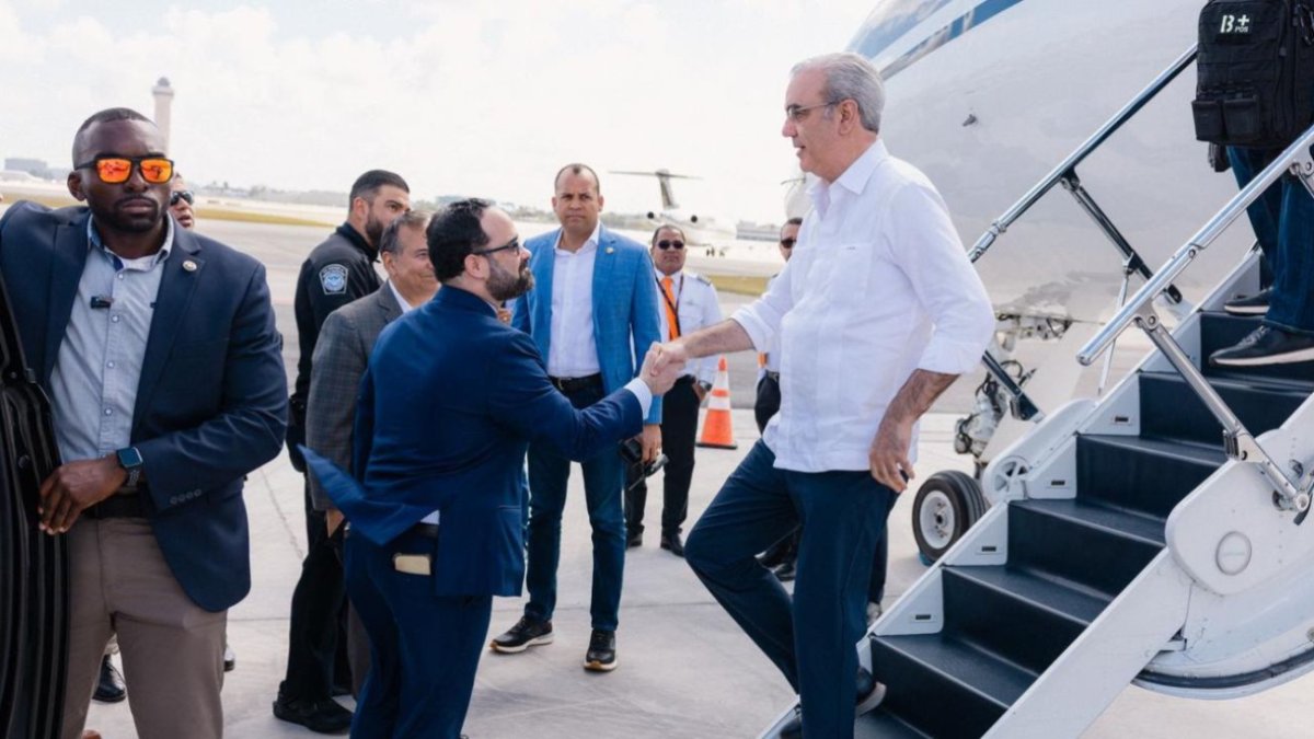 Luis Abinader llegó a Miami para recibir el premio “Campeón de la Libertad”
