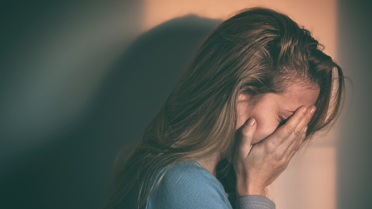 ¿Qué es el duelo vicario y cómo afecta nuestras emociones?