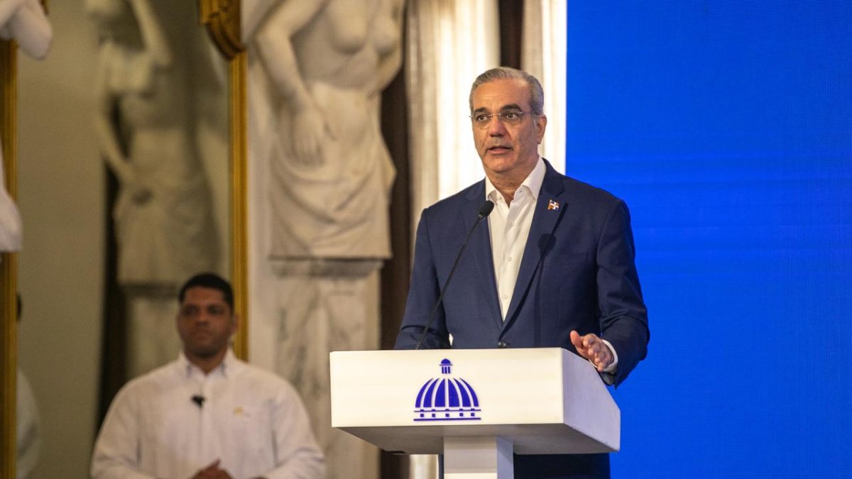 Luis Abinader en cuarto lugar de valoración
