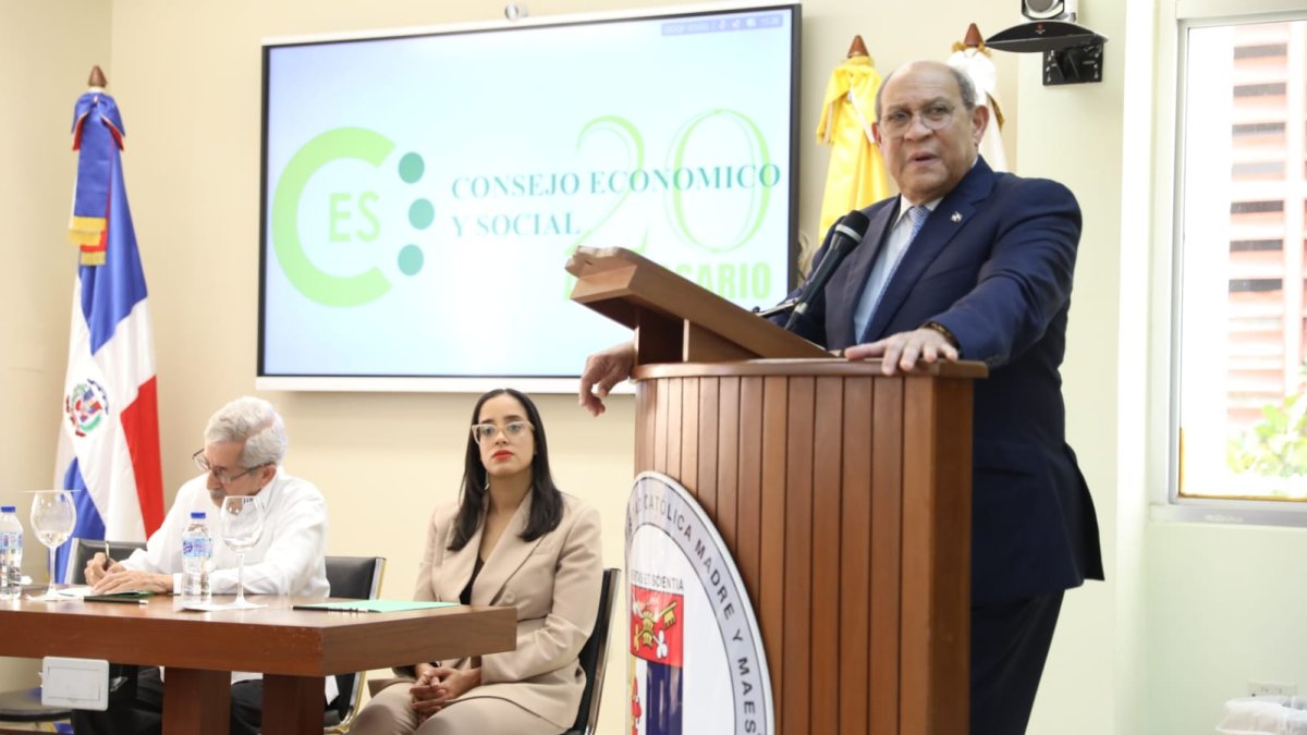 MESCyT presenta calendario de la Consulta Nacional por la Ed