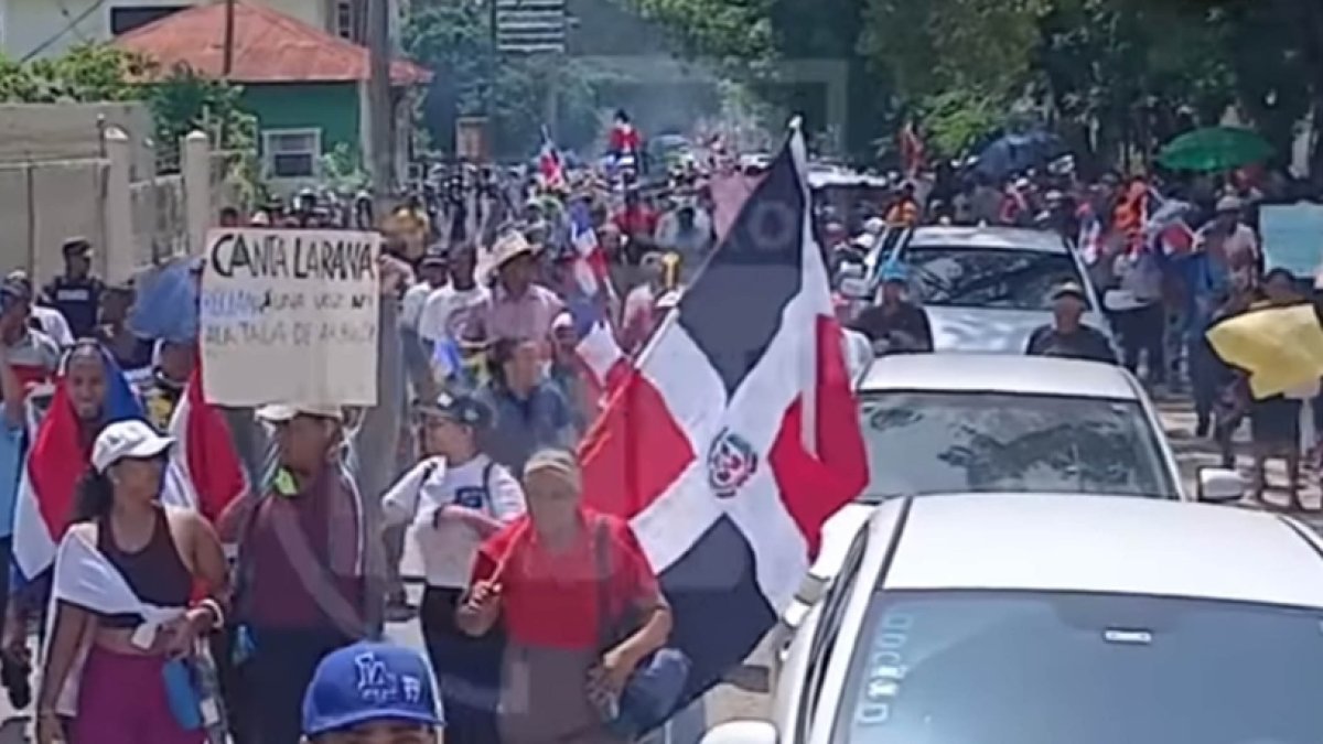 Marchan contra explotación mina y por recursos