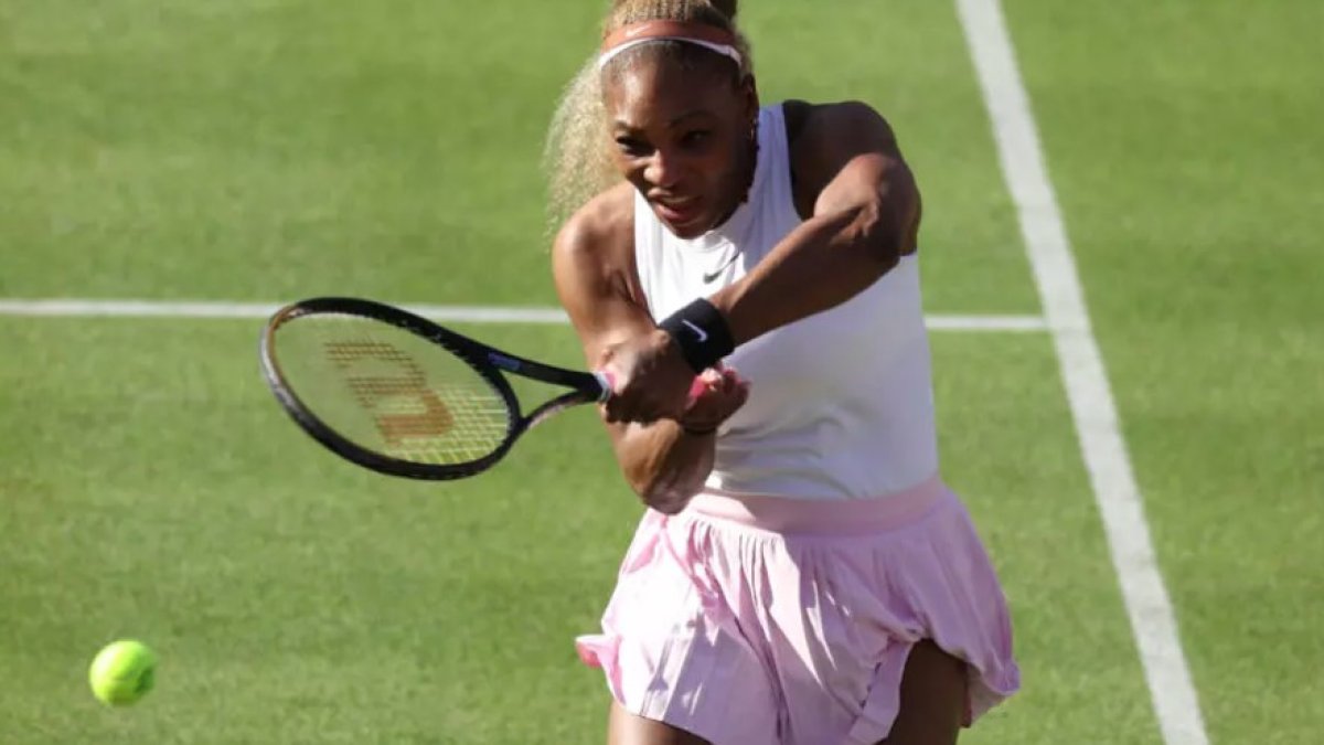 El regreso triunfal de Serena Williams en partido de dobles 