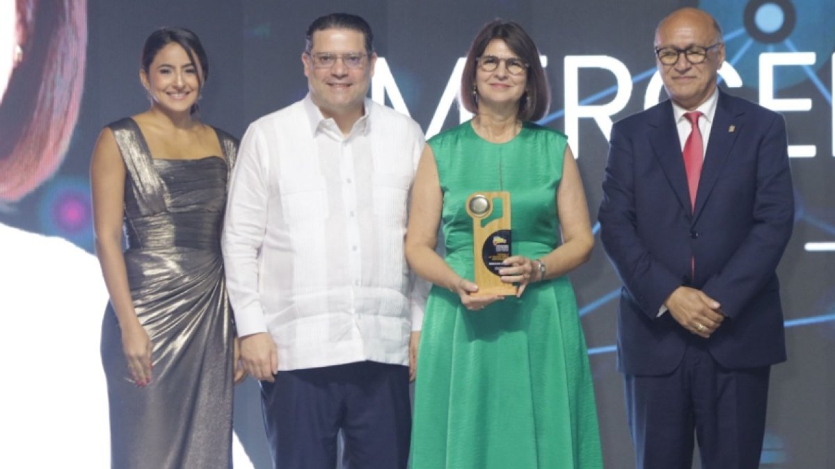 Empresarios Herrera entregan Premios a la Calidad a 17 empre