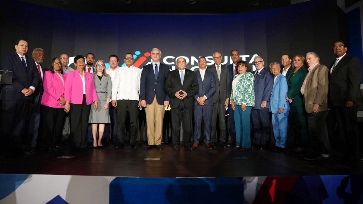 Consulta nacional plantea renovar educación en República Dom