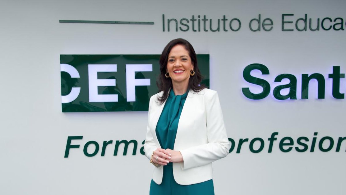 Luisa Taveras CEF impulsa la educación en Santo Domingo