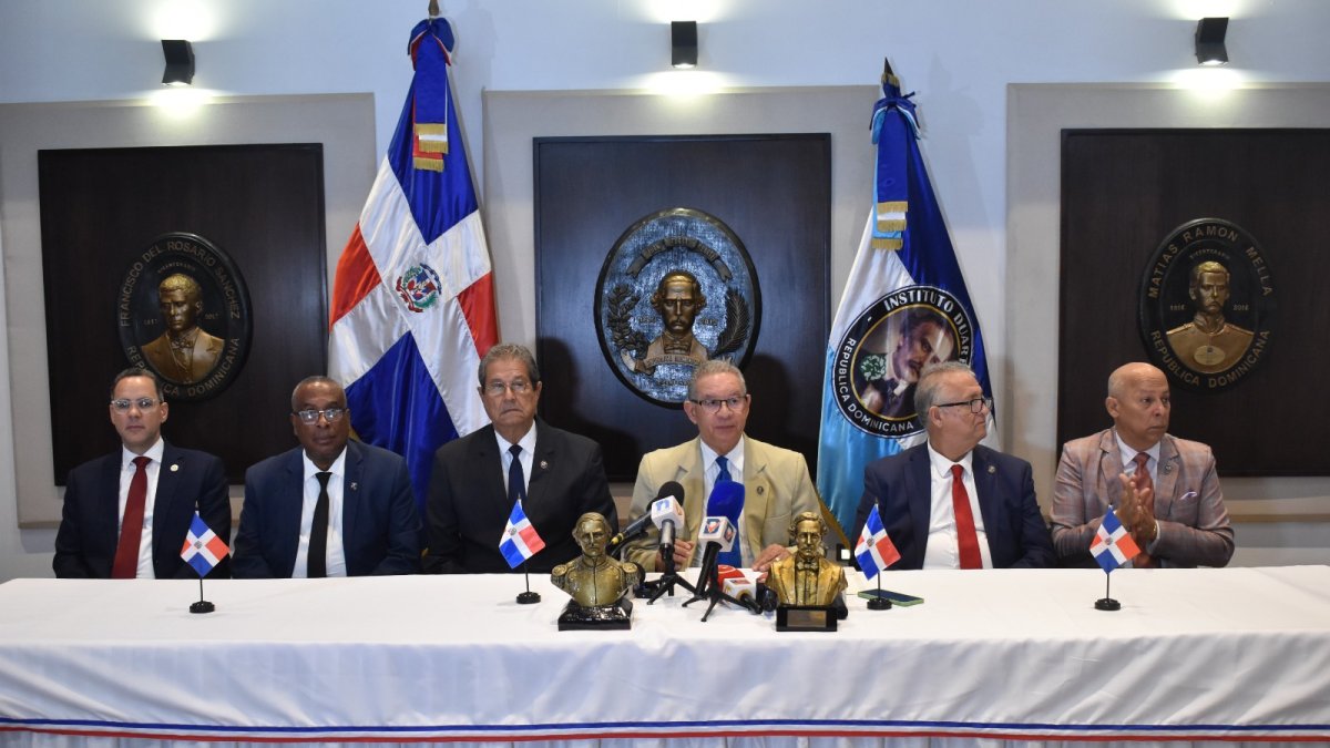 Estudiantes dominicanos podrían quedar sin aulas por migración irregular