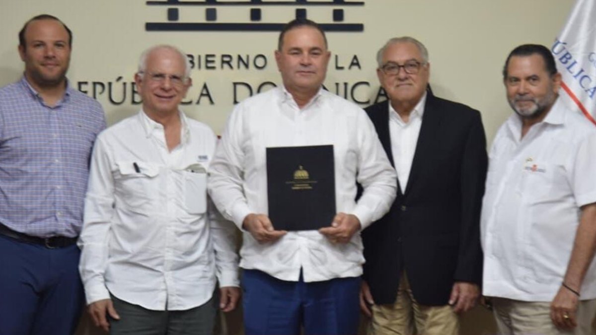 Gobierno amplía subsidio a fertilizantes con RD,151 millones para estabilizar precios