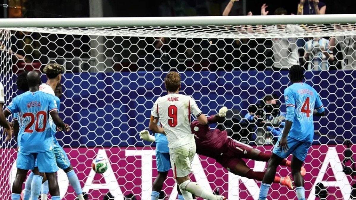 Harry Kane rescata a Inglaterra ante RD Congo con doblete y la clasifica a  octavos