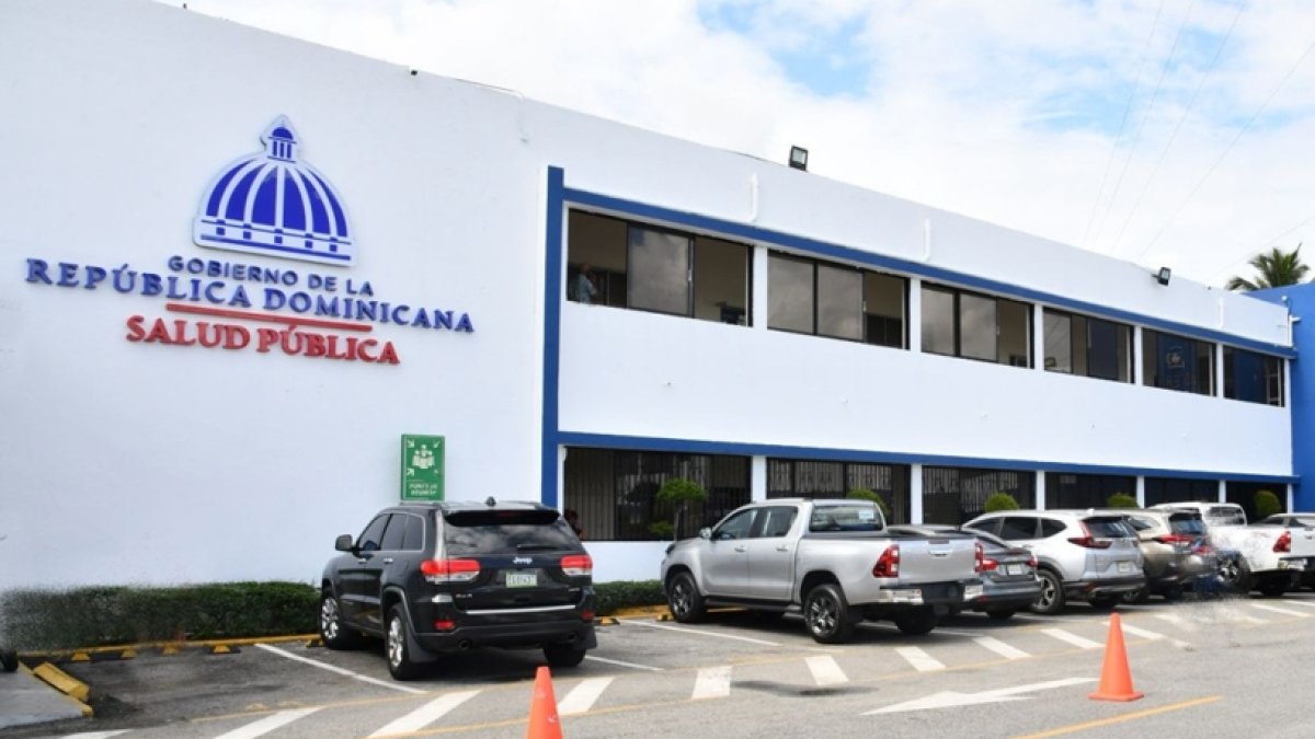 Ministerio de Salud alerta por ola de calor y pide prevenir golpes de calor