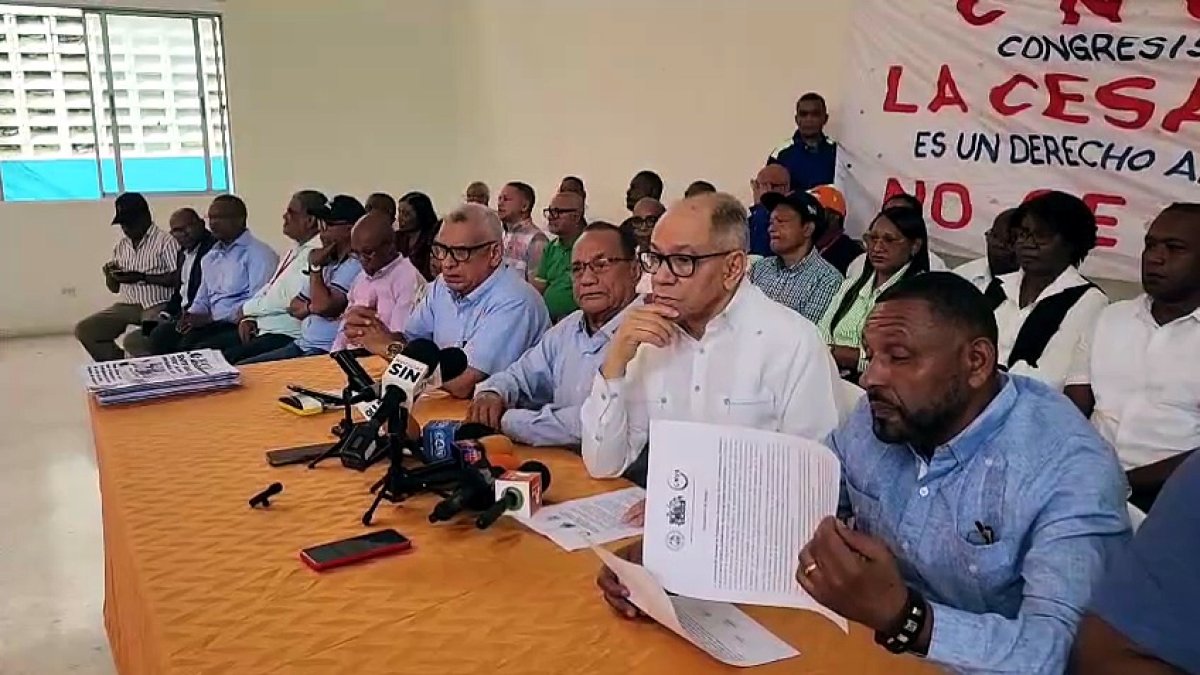 Sindicatos piden retirar la reforma laboral