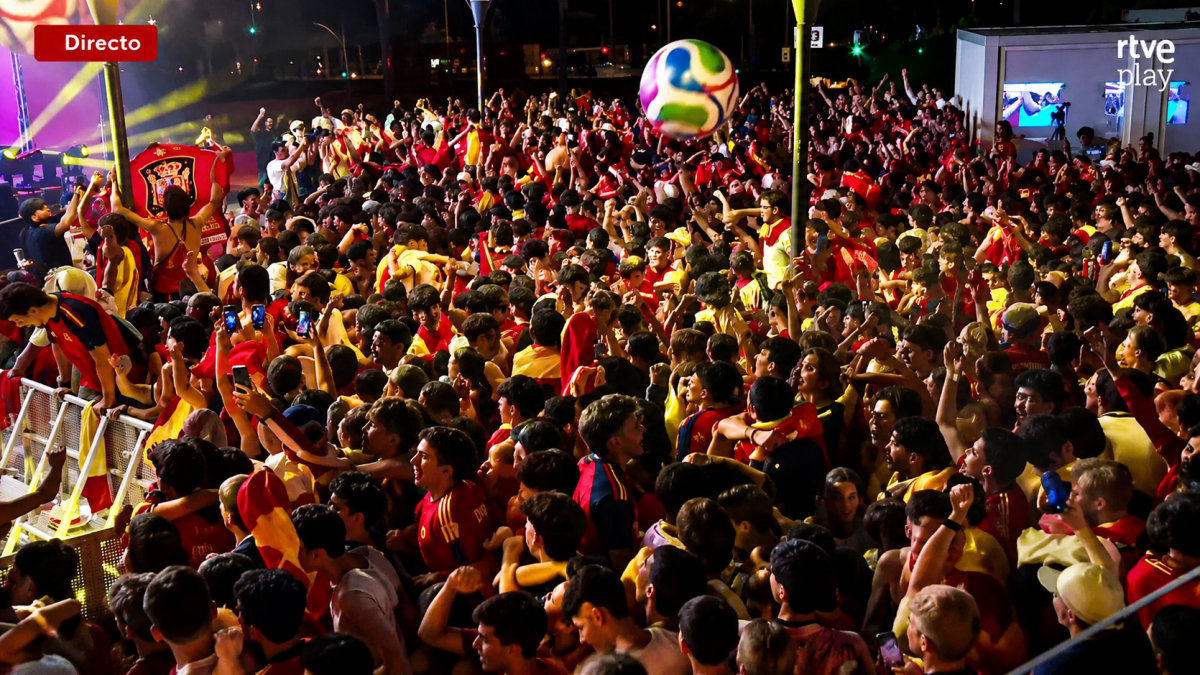 España se goza corona Mundial