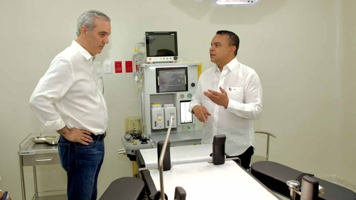 Abinader inaugura hospital remodelado que beneficiará a 60 mil personas
