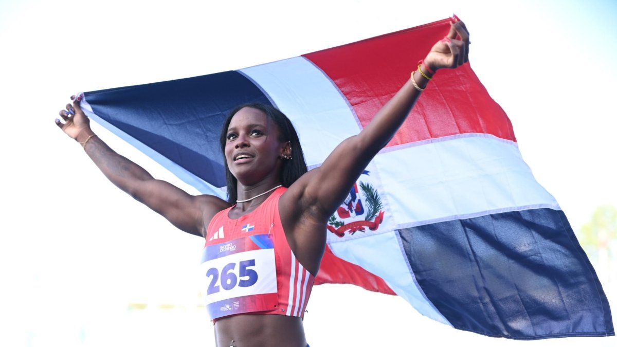 Liranyi Alonso se alzó ayer con el oro de los 200 metros planos