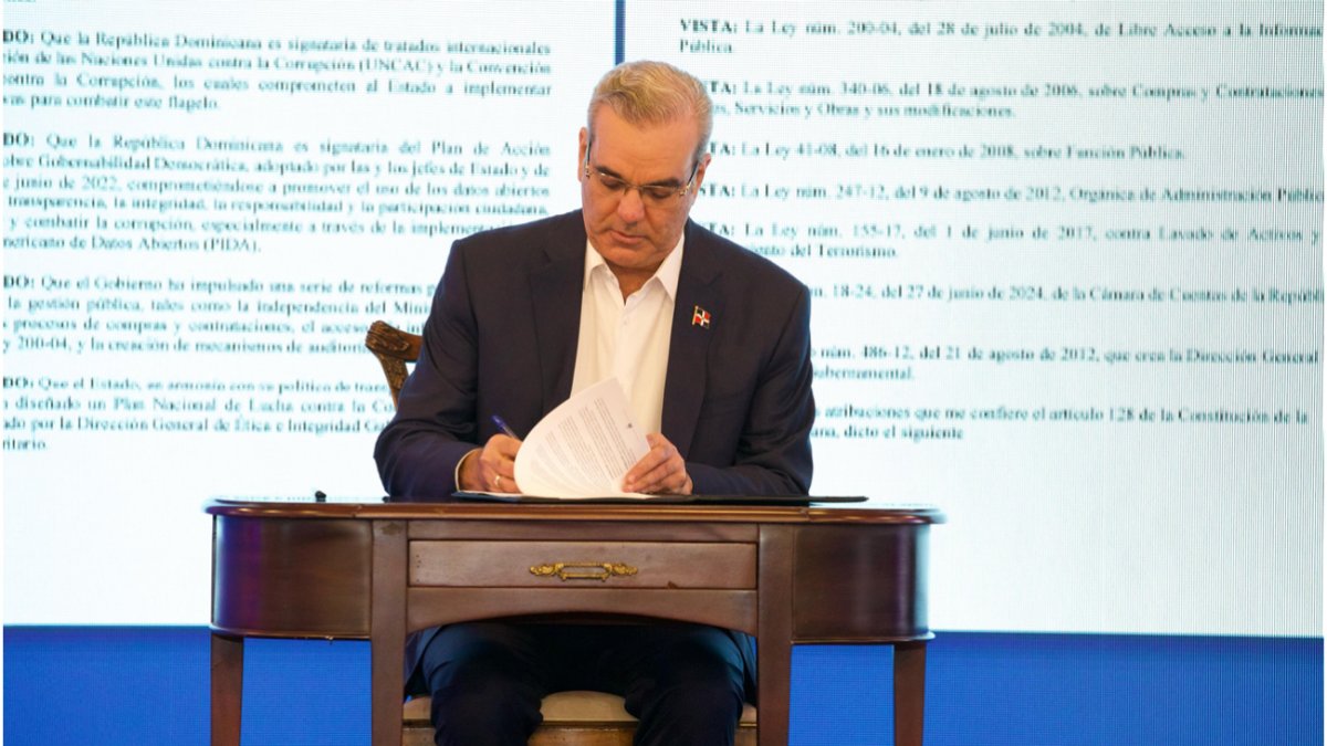 Abinader anuncia titulación de parques nacionales para proteger medio ambiente
