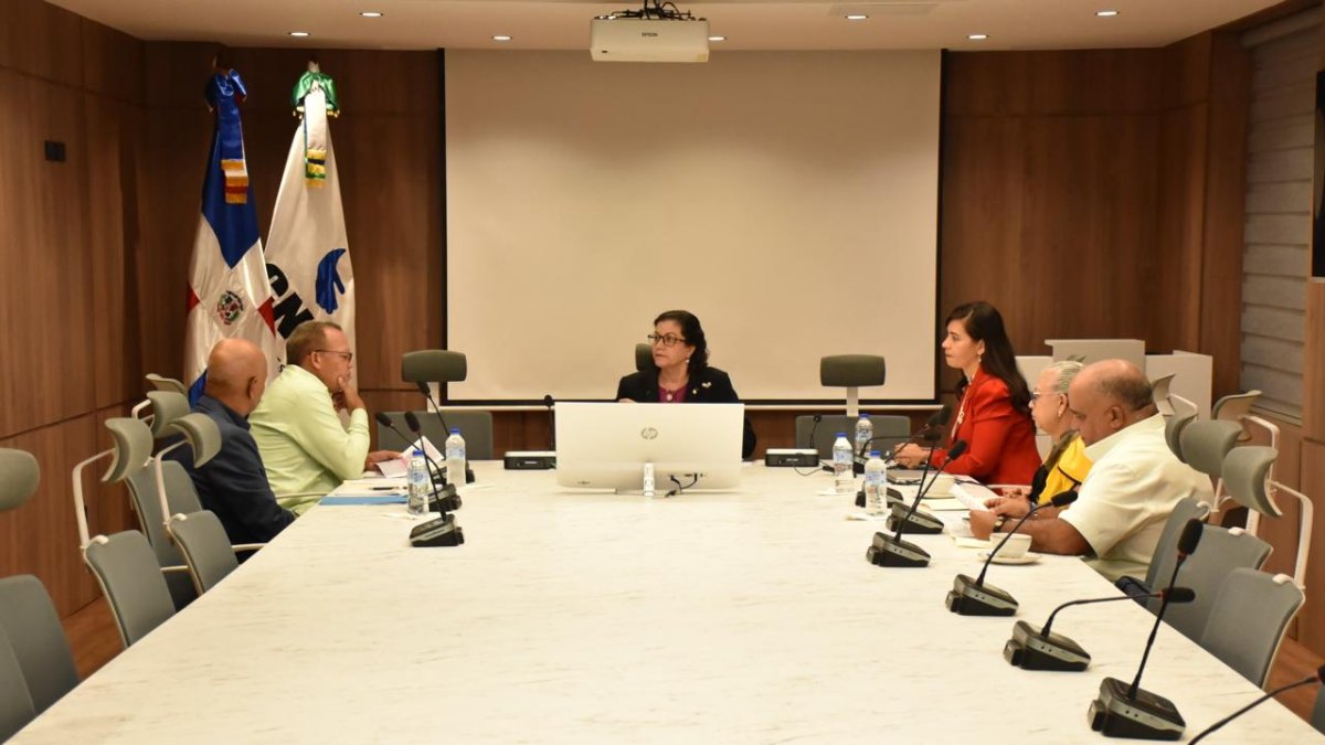 MOPESEP defiende derechos de pensión de servidores públicos