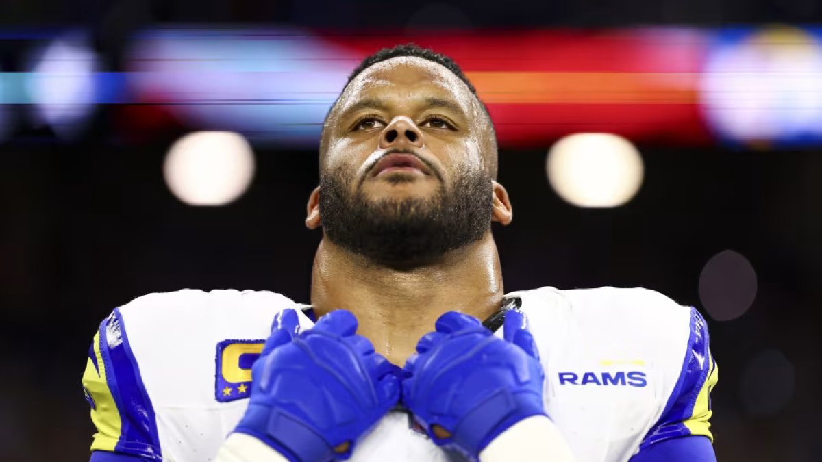 Aaron Donald pone fin a su retiro de dos años y medio y regresa a Los Angeles Rams