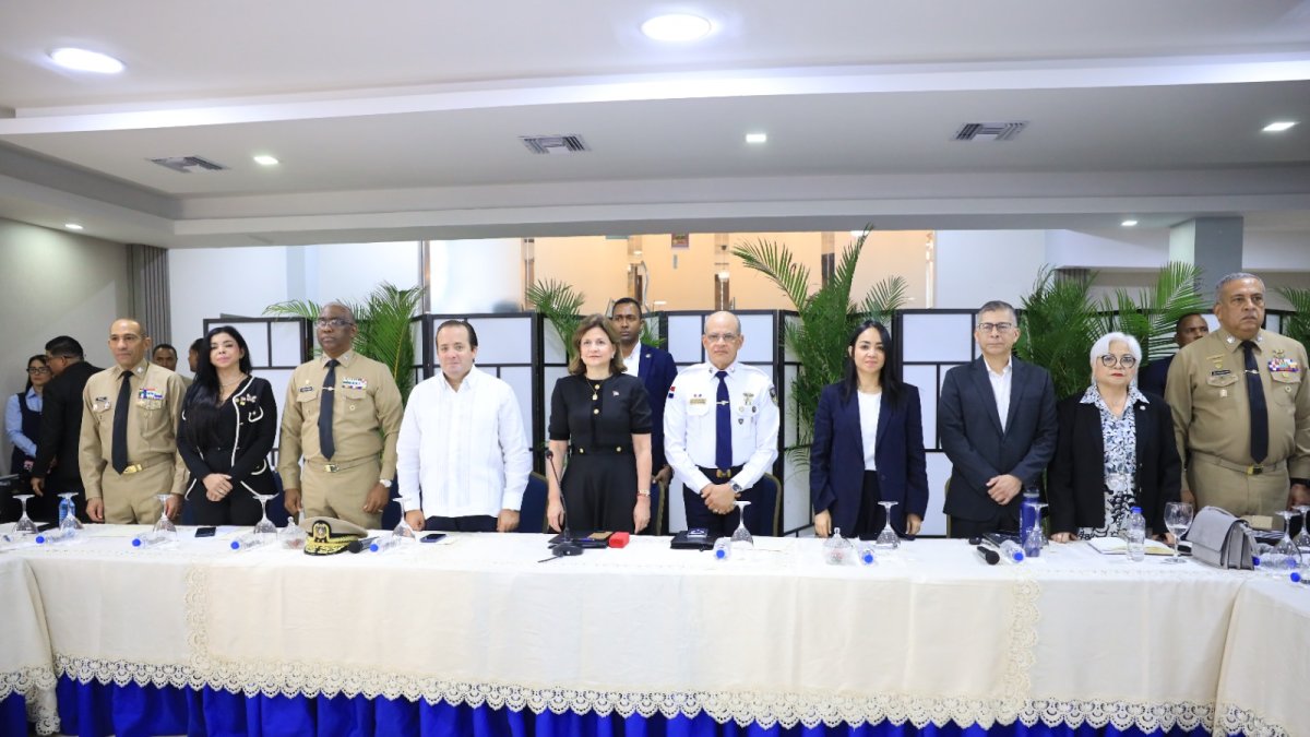 La reunión de la Fuerza de Tarea Conjunta fue liderada por Raquel Peña.