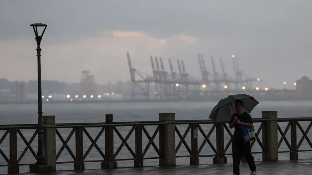 Tifón Champi azota Taiwán y Japón: un muerto, 121 heridos y miles de personas sin luz