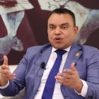 Julio Landrón, director ejecutivo del Servicio Nacional de Salud.  hoy/ JOSE DE LEON.