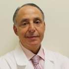 Doctor Francisco Álvarez Alma, ginecólogo.