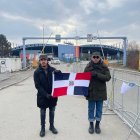 Misión dominicana muestra la bandera tricolor en frontera con Ucrania.