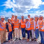 Foto 1. Ministro de la Presidencia, Joel Santos, director ejecutivo del INDRHI, Olmedo Caba y otros funcionarios, recorren proyecto múltiple.