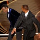 Foto de archivo de Will Smith abofeteando a Chris Rock durante la ceremonia de entrega de los premios Oscar 
Mar 27, 2022. REUTERS/Brian Snyder/
