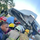 Higüey: Tres muertos y 11 heridos en choque de autobuses registrado en la madrugada. FOTO Fuente extern