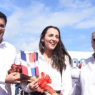 David Collado y Frank Rainieri recibieron a Ariana Guilak.