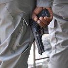 El Proyecto de Reforma de la Ley Orgánica de la Policía Nacional detalla qué deberá hacer un civill que porte un arma de la Policía Nacional