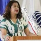 Paula Disla al hablar durante el encuentro