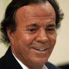 Julio Iglesias.