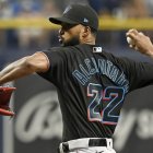 Sandy Alcántara, estelar de los Marlins.