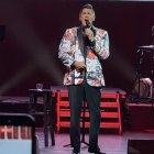 Eddy Herrera tuvo varios cambios de vestuario durante el espectáculo realizado a casa llena en Nueva York.