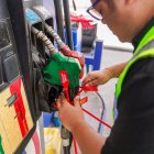 MICM y CECCOM cierran estación de combustibles en Montecristi por vender gasolina premium de baja calidad
