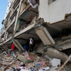 Más de 200 edificios están en el piso por los terremotos en Venezuela.