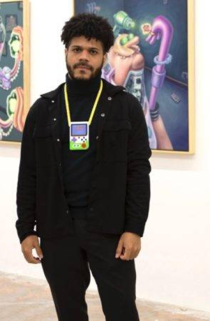 Pedro Troncoso, pinta sus sueños en el exterior,Pedro Troncoso, pinta sus sueños en el exterior