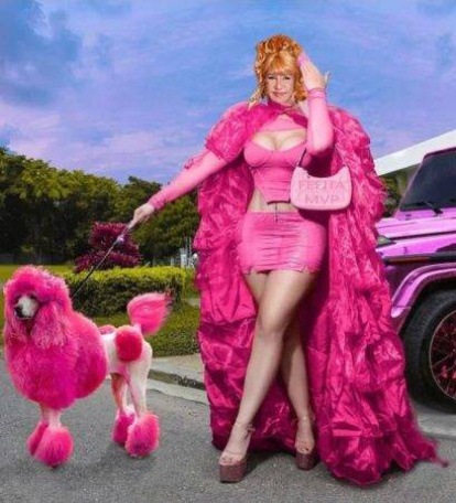 Fefita La Grande también se une a la moda Barbie,Fefita La Grande también se une a la moda Barbie