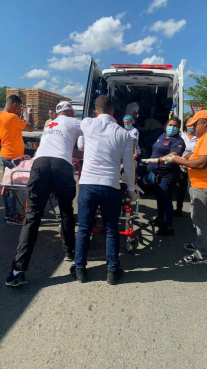 Son 14 los heridos por accidente en La Vega
