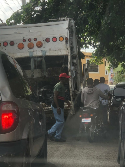 La basura arropa Santo Domingo Este; el primer gran reto de Dío Astacio,La basura arropa Santo Domingo Este; el primer gran reto de Dío Astacio